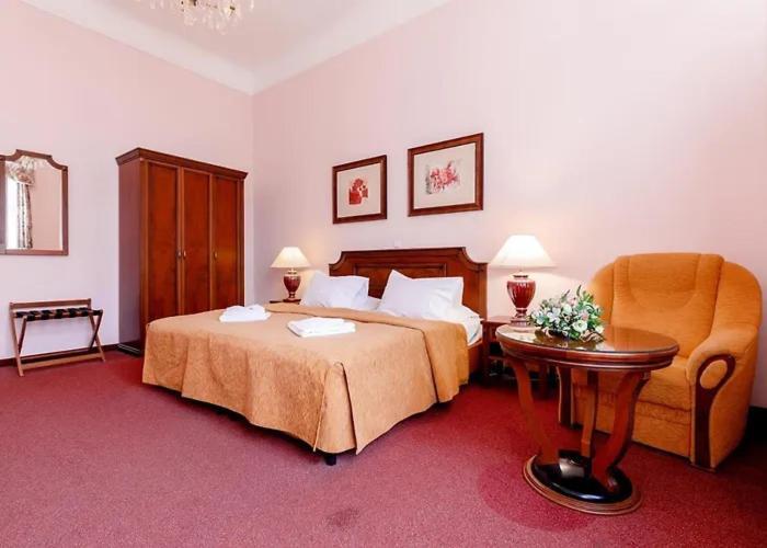 Hotel Ester Karlovy Vary Exterior photo