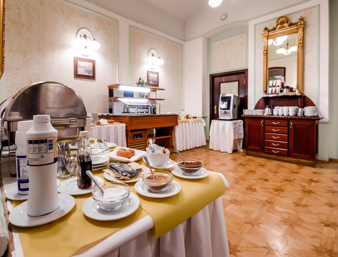 Hotel Ester Karlovy Vary Exterior photo