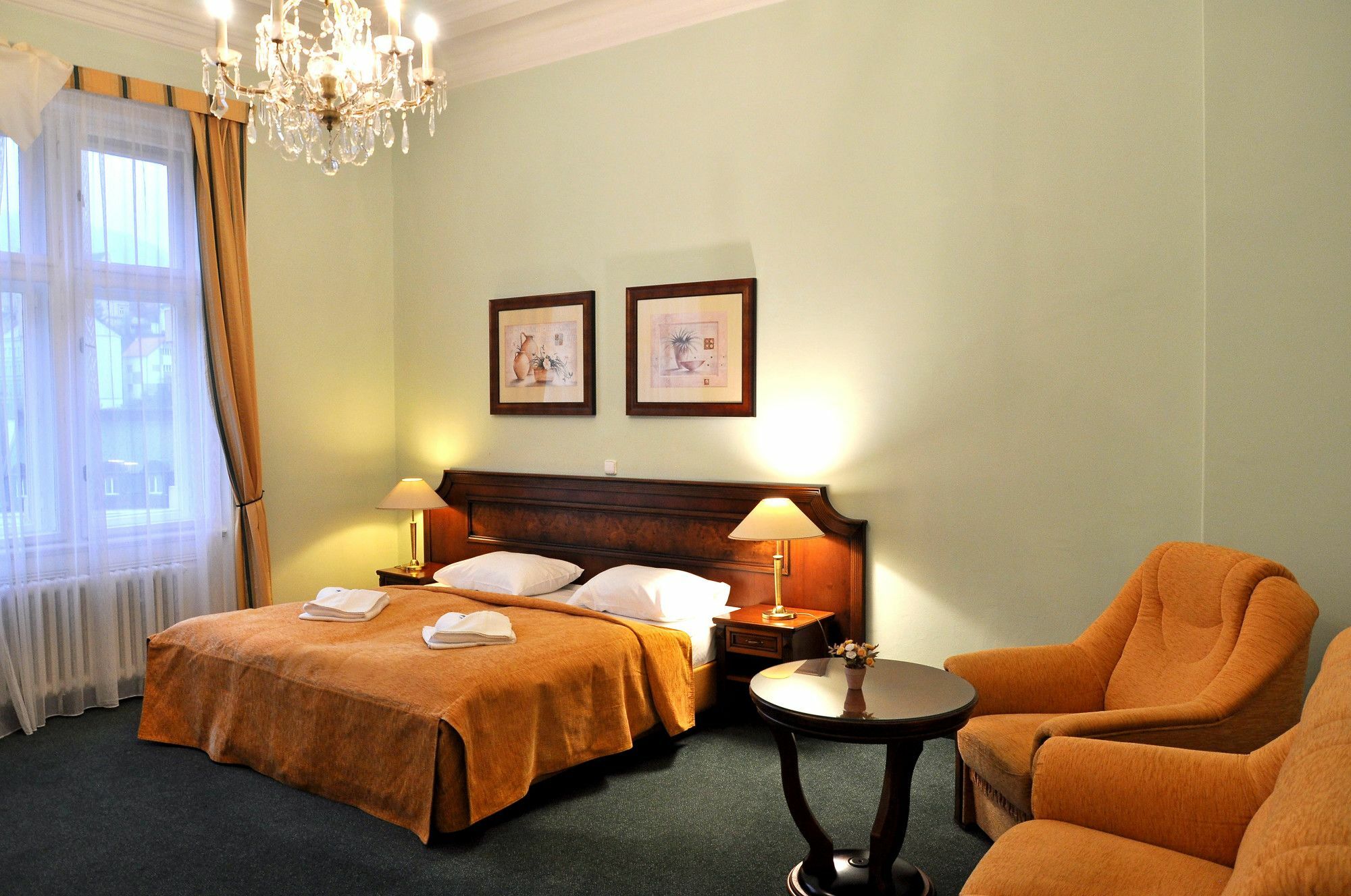 Hotel Ester Karlovy Vary Exterior photo