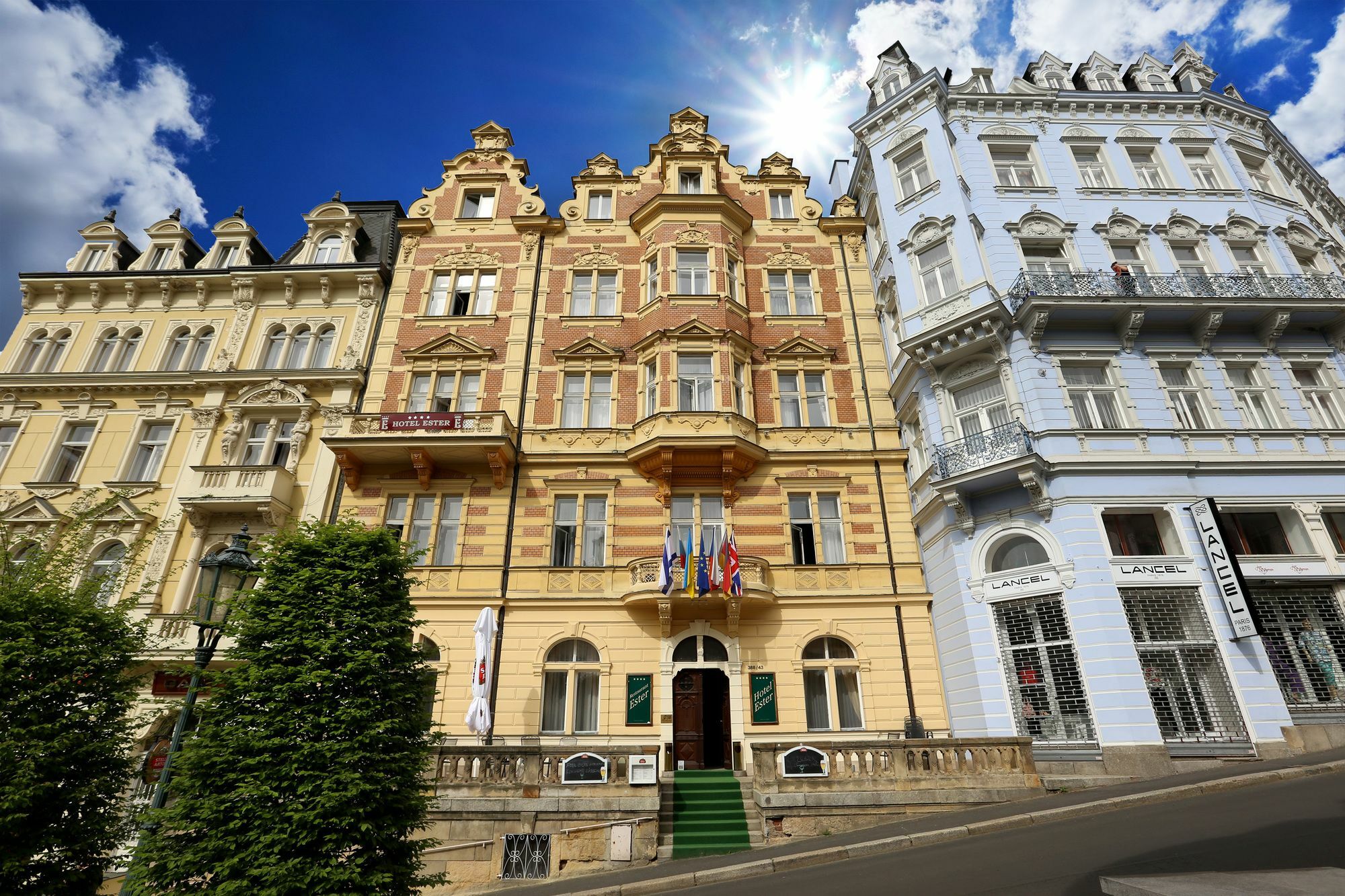 Hotel Ester Karlovy Vary Exterior photo